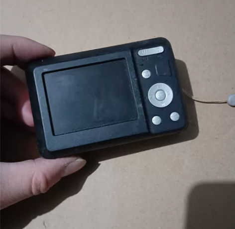 HP  cc330相机一台，报废机器一台，...