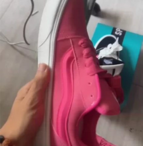 网红爆款 万斯火龙果 黑粉配色 特价处理 ...