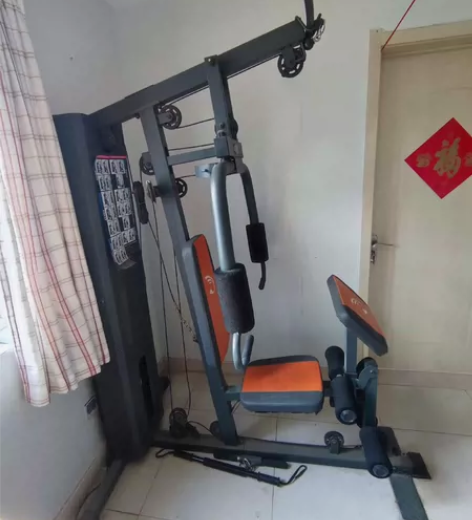 家用多功能健身器材，可以锻炼全身各部位肌肉...