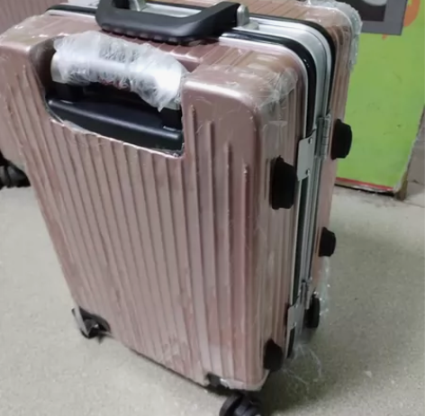 旅行箱 45*35*20公分自提50元全新...