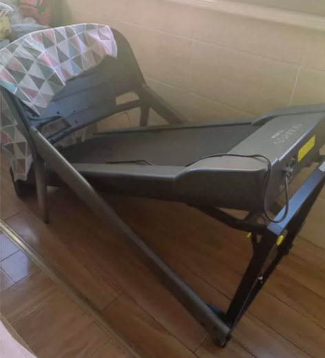 跑步机（迪卡侬买的） 感兴趣的话点“我想要...