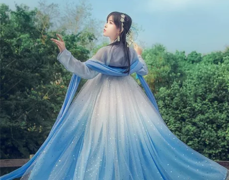 千韵岗汉服 六米摆，拍照很好看 L码 穿二