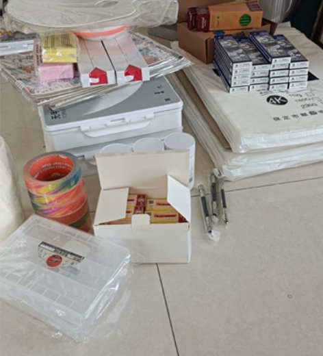 画室不干了，以下是全新画材：青竹颜料42色...