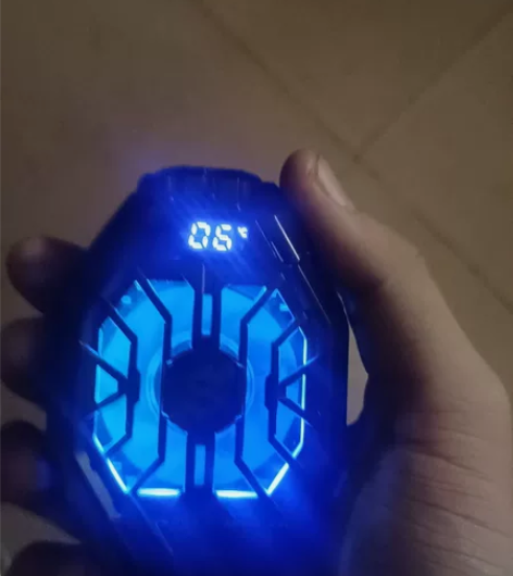 黑鲨手机散热器冰封散热背夹2Pro没用过几...