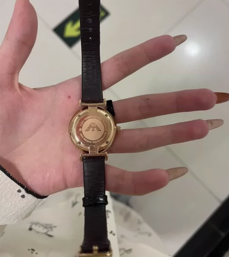 阿玛尼满天星石英女表 非常好看还闪的一块手...