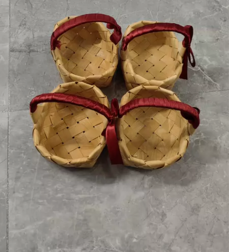 完婚出闲置，早生贵子小篮子4个，大果盘4个...