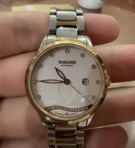 雷诺手表 ，带过一段时间，想要还可刀 感兴...
