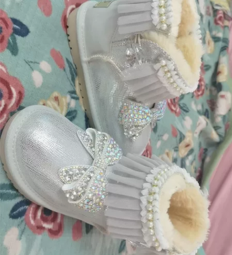 全新34码女童雪地靴钻石蝴蝶结珍珠蕾丝边加...
