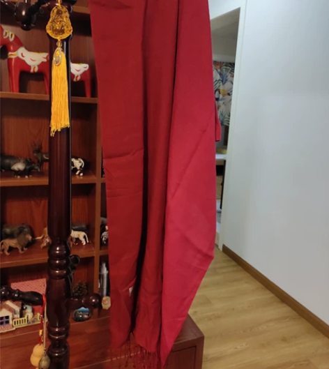 围巾女款,都是棉的或棉麻的,手感都很柔软,...