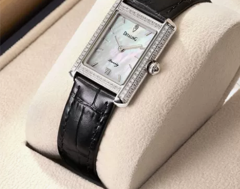 ?2021年十大新款方形小绿表送女友正品名...