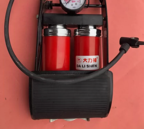 大力神双管打气筒（脚踩式）九成新，就加过一...