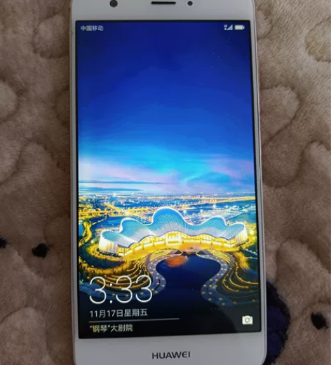 华为nova九成新，喜欢的私聊 感兴趣的话...