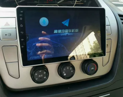 上汽大通V80/11-17款导航改装中控大...