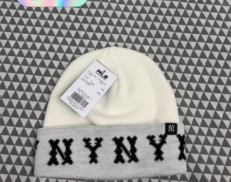 MLB针织帽 冬天防寒必备，以为是自己买的...
