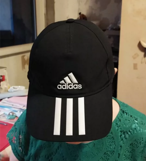 阿迪达斯速干凉帽（微瑕疵） 感兴趣的话点“...