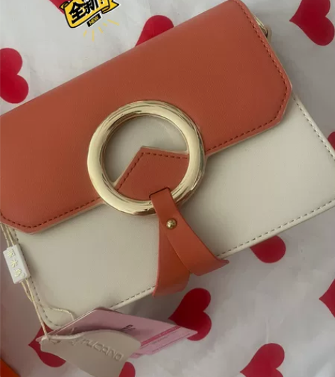 全新啄木鸟包包，斜挎包，买来闲置，包包太多...