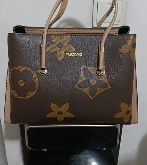 啄木鸟包包，全新未拆封，带吊牌，吊牌价84...