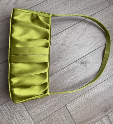 全新背包斜挎包 可装下两个笔记本电脑 长4...