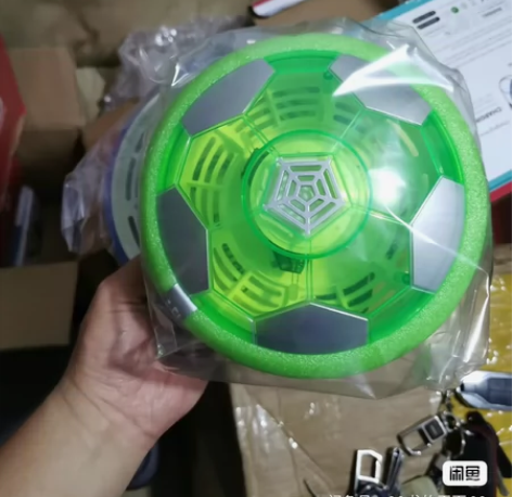 充电版悬浮足球，10元一个，有彩灯，成色全...