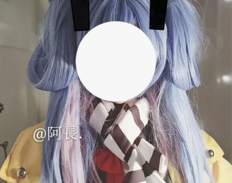 时之恋人全套衣服S码 没有头饰，鞋袜。其他...