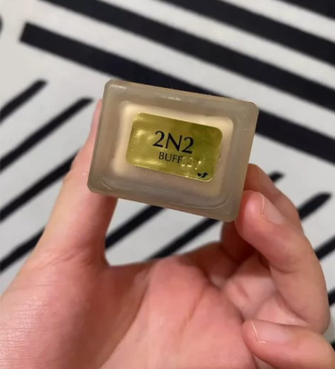 雅诗兰黛粉底液2N2，家人去韩国带回，用过...