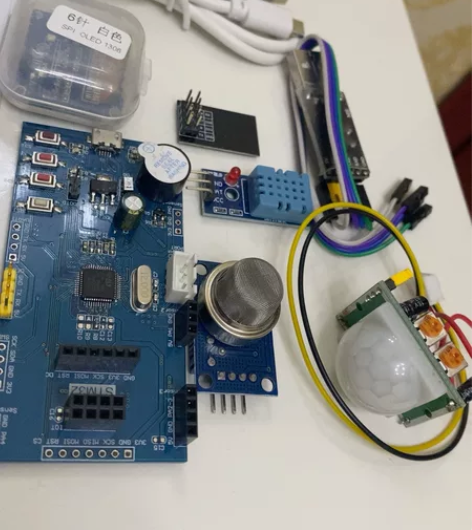模块开发板   stm32全新没用过 有视...