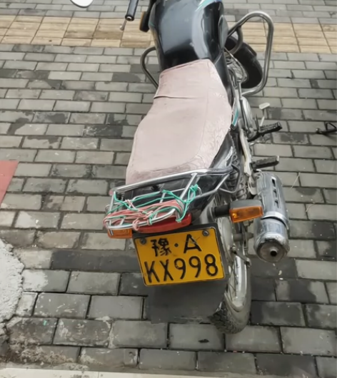 雅马哈天剑大架子125摩托车，怠速声音小，...