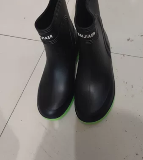 防滑雨鞋男女士款厨房厨师工地防水鞋套加绒棉...