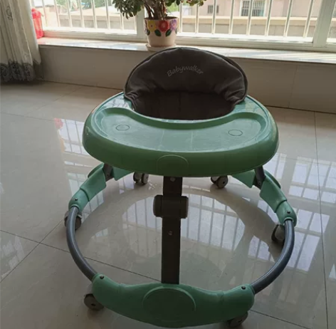 婴儿学步车，有需要的联系 感兴趣的话点“我...