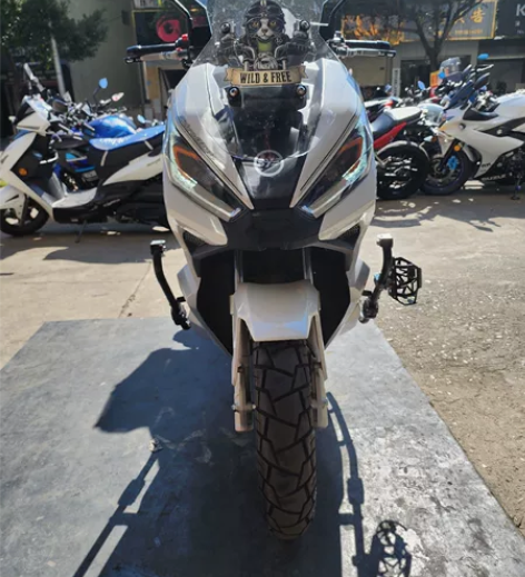 新到店三業赛博150adv（无钥匙启动，前...