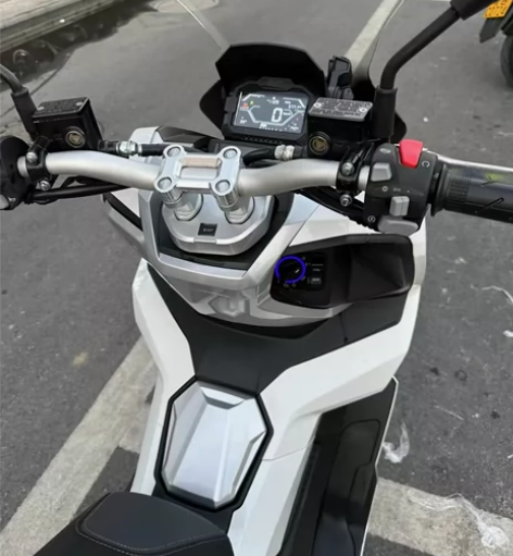 骑士最后的归宿。赛博150ADV，车况准新...