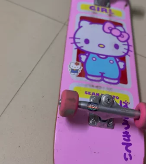 进口Girl板面三丽鸥限量合作款 hell...