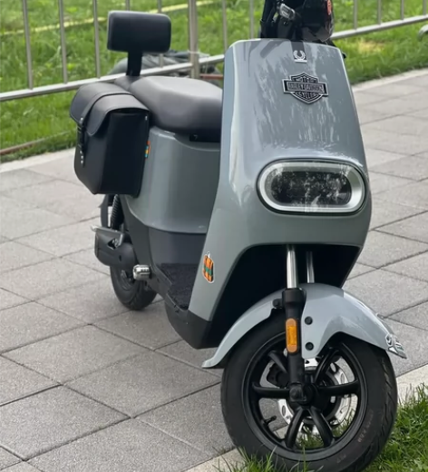 出雅迪DE2新国标电动自行车，48V24a...