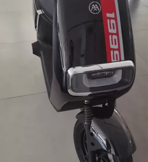 爱玛电动车 白牌  不用驾驶证  续航50...