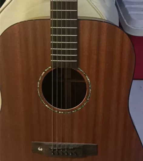 吉他  一把 孩子学的时候买的 带包带两本...