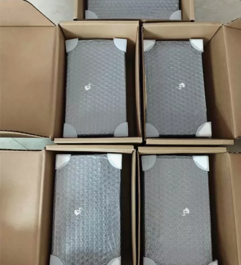 光遇勇气礼盒，全新未拆封，八角尖尖，不还价...