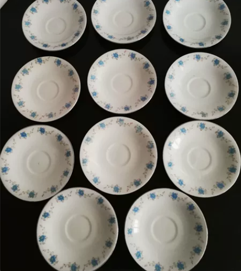 70年代中国景德镇扇子型款！蓝梅小碟！单价...