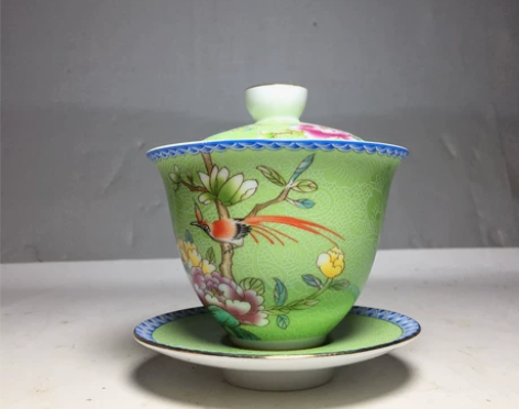 粉彩茶盏 粉彩也叫@@##软彩@@##，是...