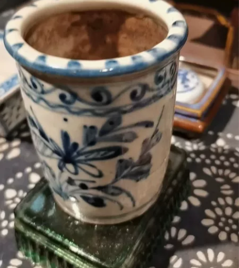 清代文房件，清代笔筒，清代青花瓷笔筒，全品...