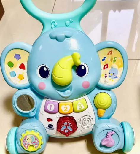 伟易达大象学步车，近9成新 感兴趣的话点“...