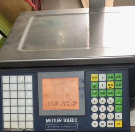 托利多电子条码秤。  产品特点： 内置全不...