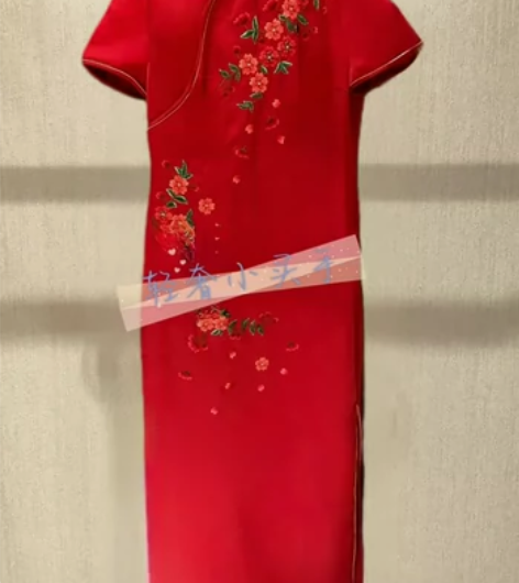 六礼红色旗袍 连衣裙 170码,重工刺绣,...