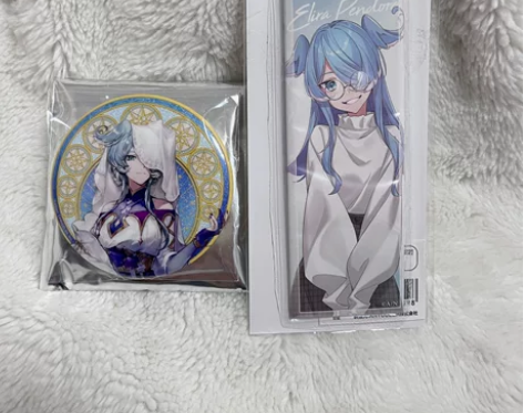 【可直拍】出elira吧唧 不拆 圆吧唧背...