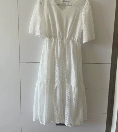 链接内有多件款式，全新白色m码连衣裙，标准...