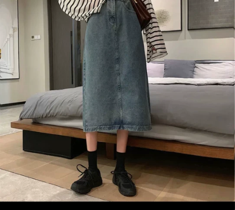 牛仔半身裙 长裙 腰围可调后开叉 。黑灰色...