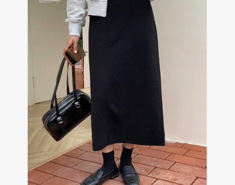 黑色针织裙，全新，未下水，版型好，非常百搭...