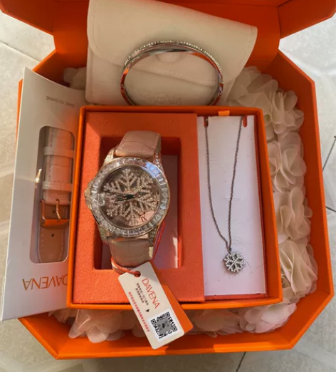 全新手表DAVENA女款，情人节套装礼盒包...
