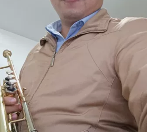 一把有年份的双梁小号，调音管可以拔出来，小...