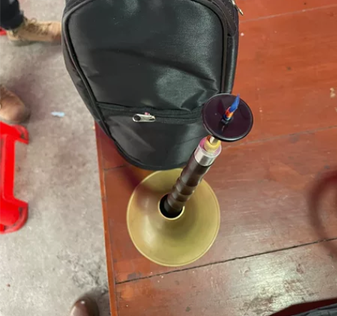 降B调唢呐，八成新基本没用，有意者请联系本...