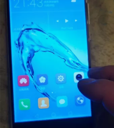 华为麦芒手机能开机能正常使用，当配件处理。...